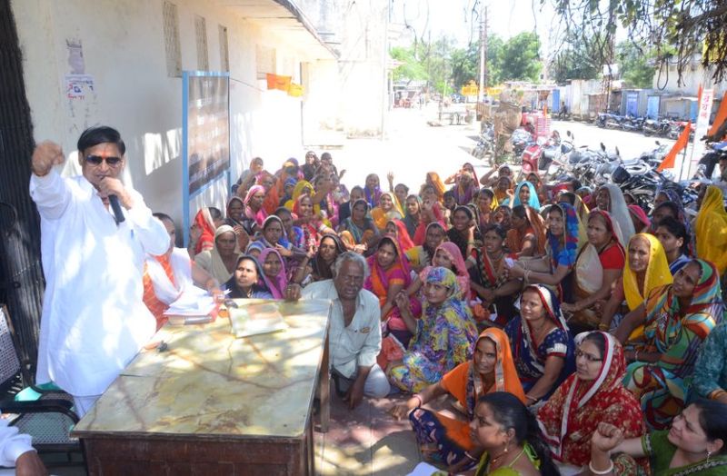 Why did workers have to sit in bhilwara