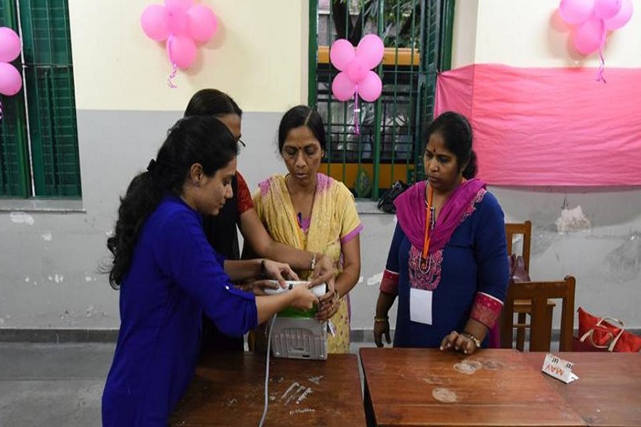 maha election: 352 मतदान केंद्र पर महिलाओं को वोट दिलाने के लिए सिर्फ महिला कर्मचारी