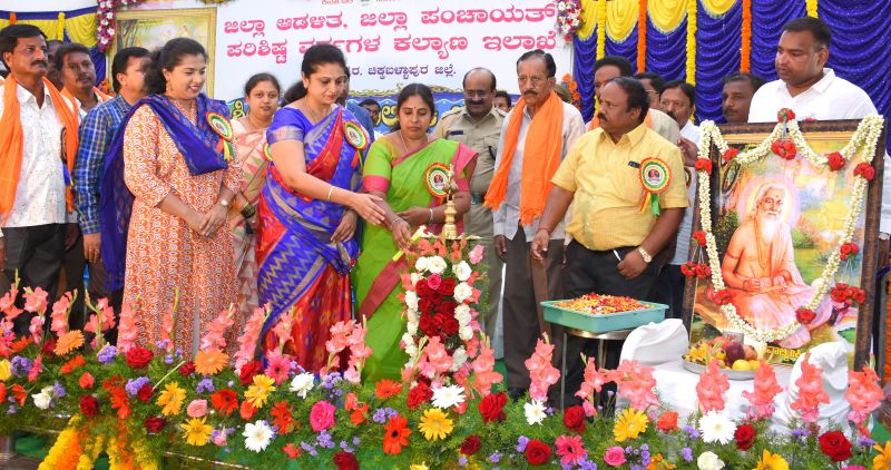 महर्षि वाल्मीकि के विचार आज भी जीवंत