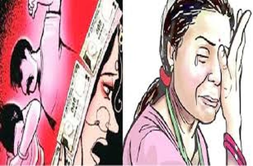 नवविवाहिता बोली, अब मैं कहां जाऊं...