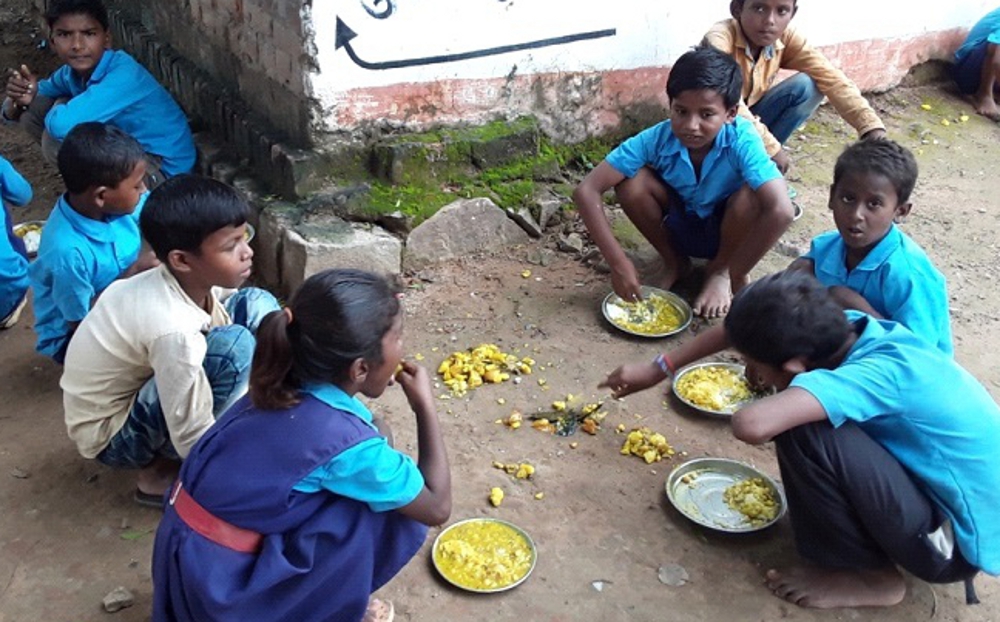 Know how to eat such midday meal, kids