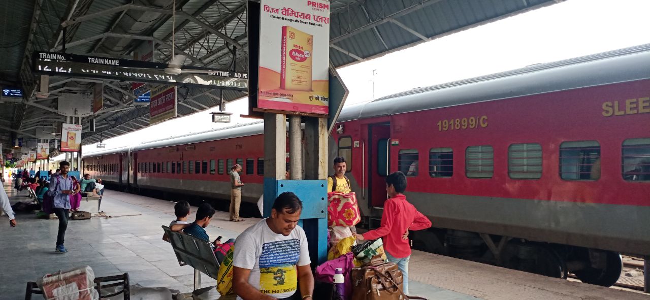 Railways took a big step, passengers will take selfie in railway station