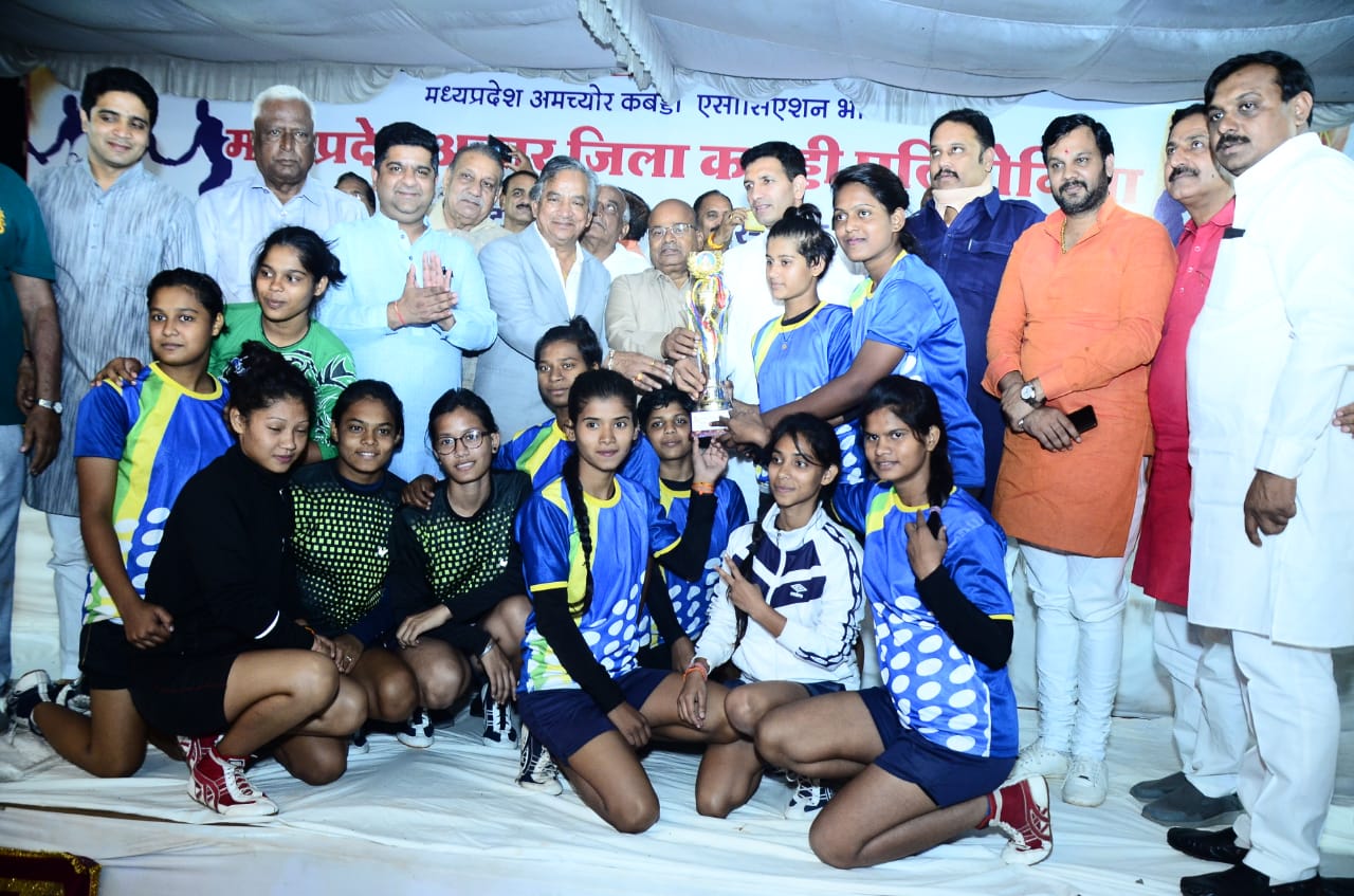 इंदौर और भोपाल की टीमें बनी चैंपियन