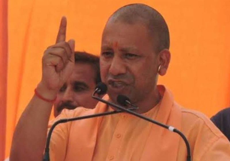 सीएम योगी ने उपचुनाव से पूर्व जनसभा में किया बड़ा ऐलान, प्रत्येक किसानों को देंगे इतने रुपए