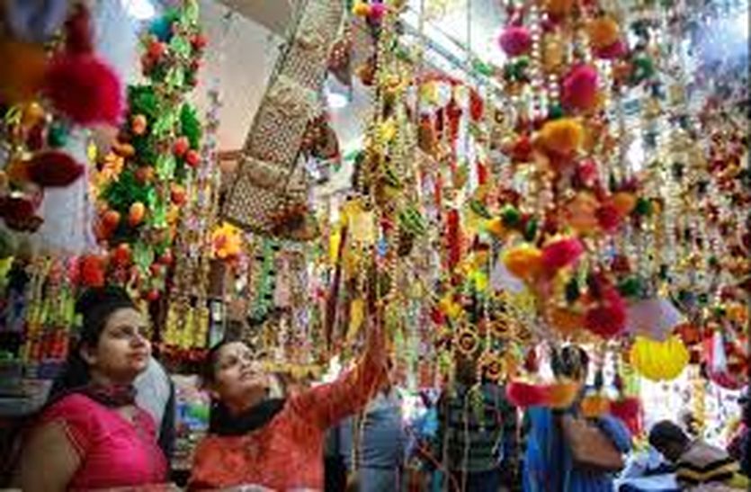 सुमेरपुर में त्योहारी सीजन में चमकने लगे बाजार, बढ़ी चहल-पहल