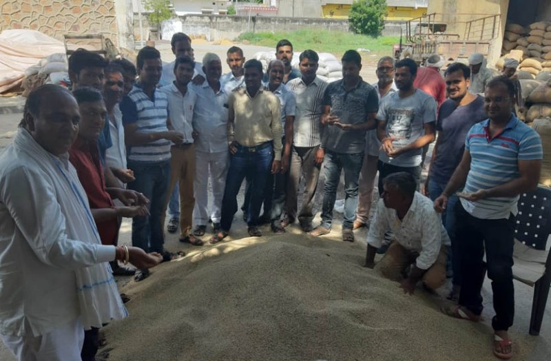 मालपुरा में 7 दिन से चल रहे कर्फ्यू के कारण15 करोड़ का कारोबार हुआ प्रभावित