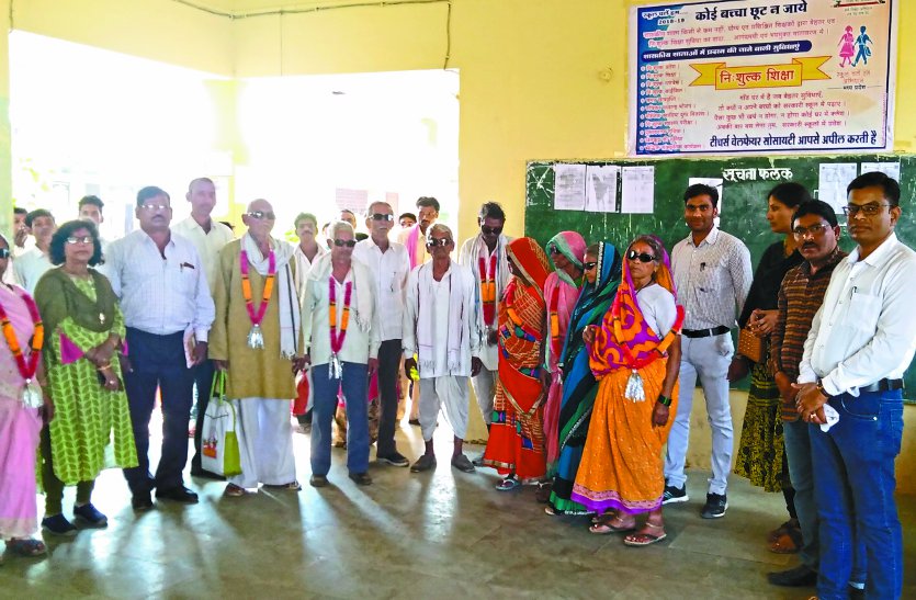 Free cataract surgery done for the elderly