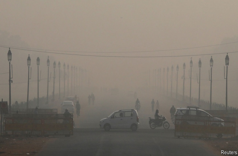Delhi Air Pollution : दिल्ली में हवा की गुणवत्ता बहुत खराब