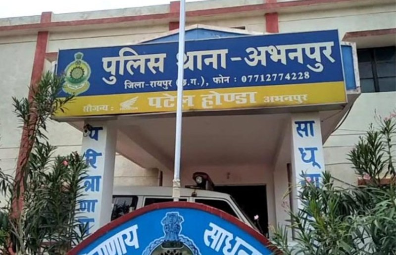 मंत्री जी का जिगरी यार हूं, सरकारी नौकरी लगवा दूंगा बस करना होगा ये काम...