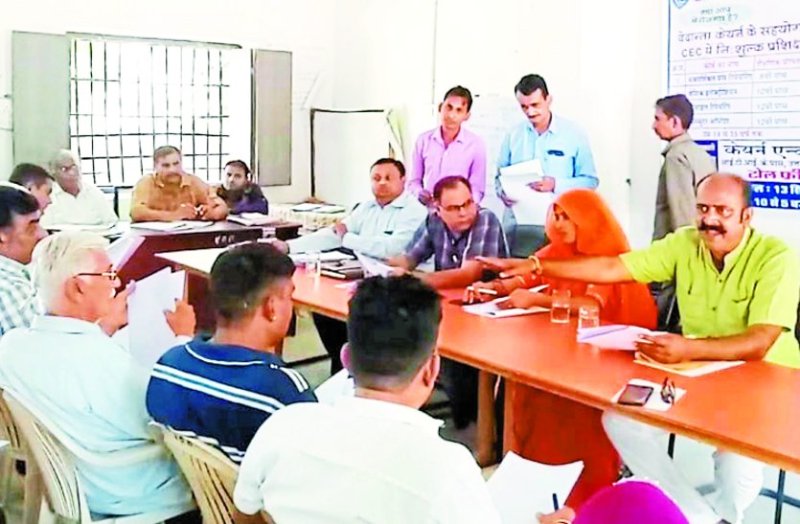 Public representatives' anger over absence of officials