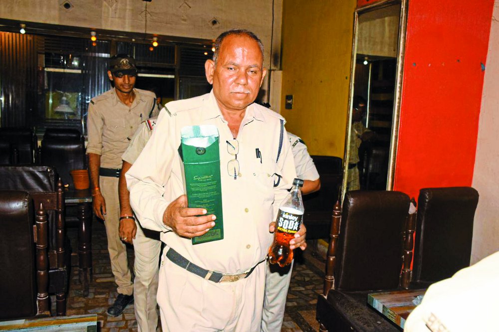 Excise team raid in Hotel-Dhabas