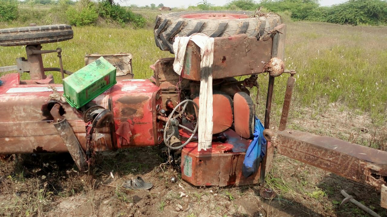 Tractor-trolley Accident