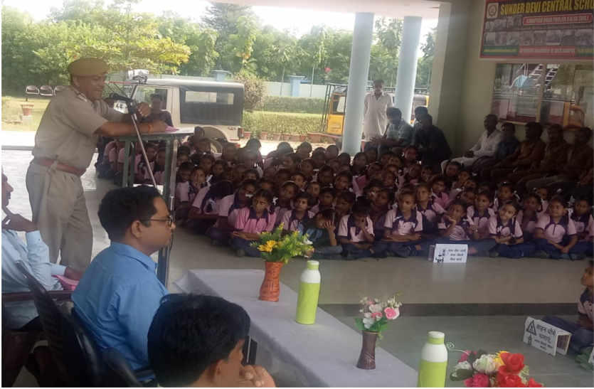 Many programs under Road Safety Campaign in Bhilwara