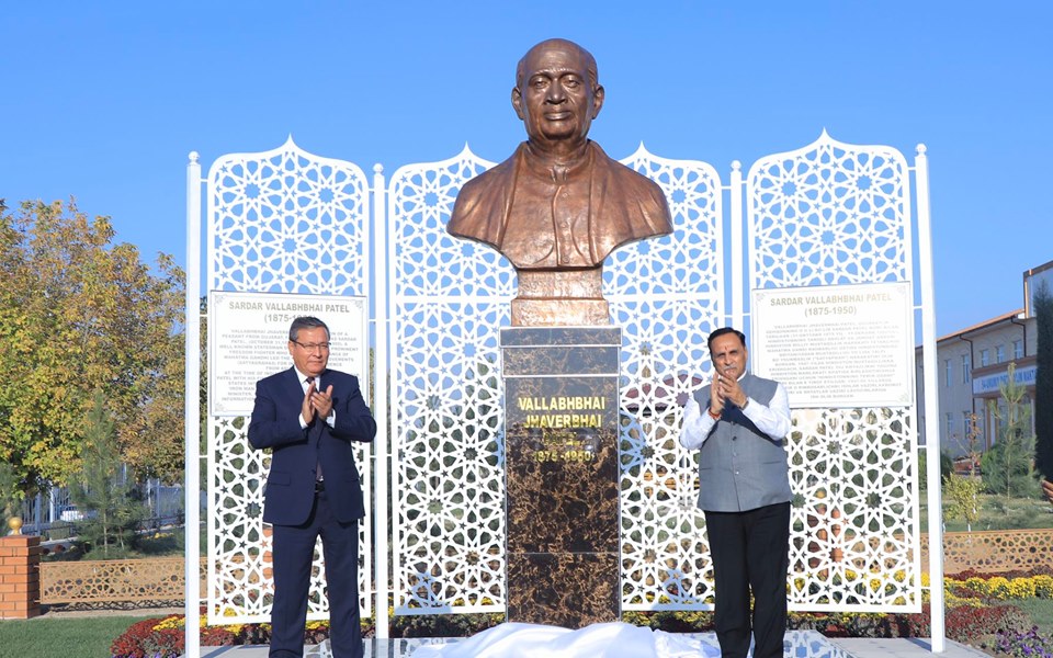 इस मध्य एशियाई देश में Sardar Patel की Statue का अनावरण, Street का भी नामकरण