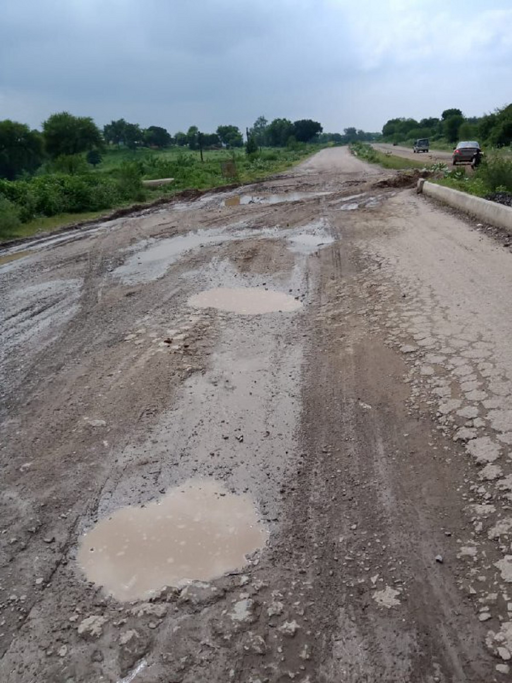 Construction of Rewa-Sidhi Singrauli National Highway could not be com
