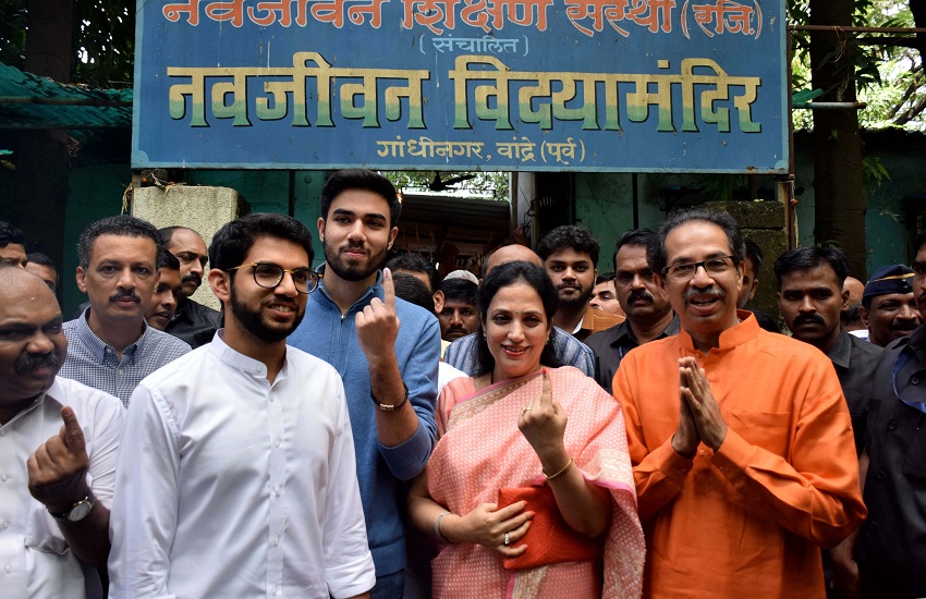 Maharastra Election Voting : विधानसभा चुनाव: महाराष्ट्र में 3.30 बजे तक तकरीबन 40 प्रतिशत मतदान