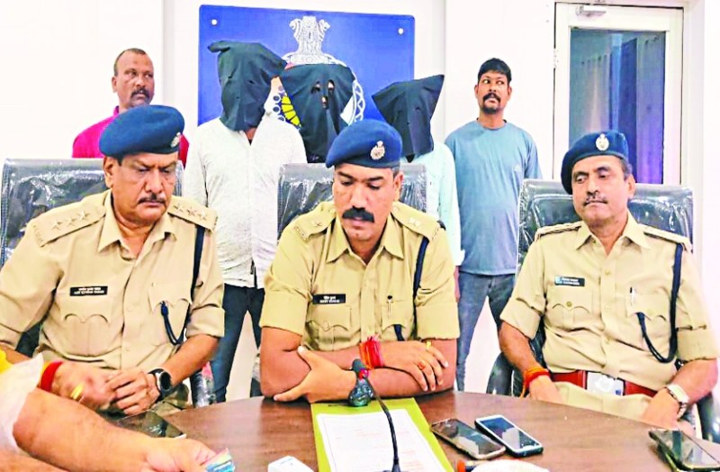 एटीएम बदलकर पैसा निकालने वाला अंतरराज्यीय गिरोह पकड़ाया