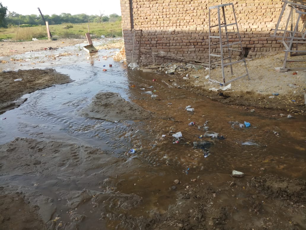bikaner- Dirty water flowing on the roads