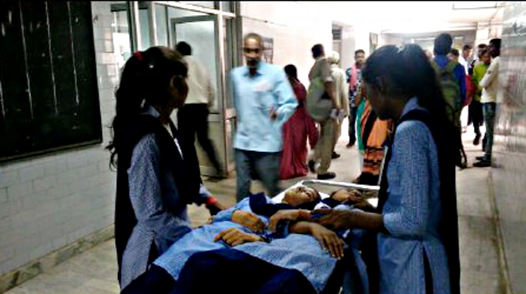 Hostel girls reached hospital, four in critical condition