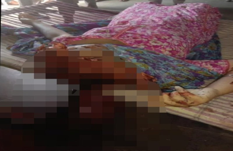 प्यार के नशे में इस कदर चूर थी बीवी कि पति अकेले कमाने चला गया तो नाराज होकर दे दी जान