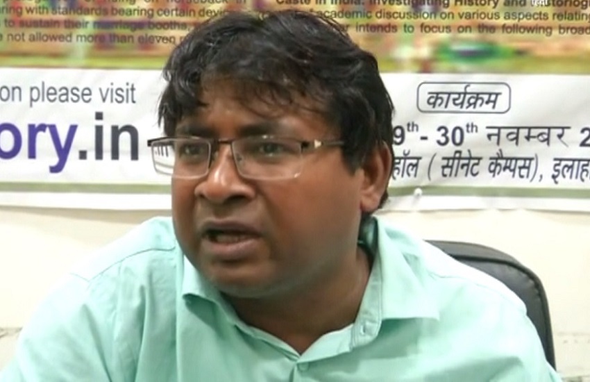 Dalit teacher Doctor Vikram Harijan Raised Caste issueDalit teacher Doctor Vikram Harijan Raised Caste issue
