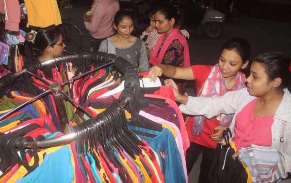 Diwali 2019 : दीपोत्सव की तैयारी में जुटे Ajmerites