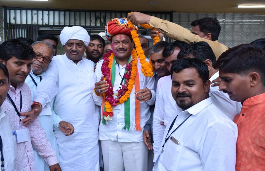 कांग्रेस के रघु बने 'रघुवीर',  अल्पेश ठाकोर को दी मात