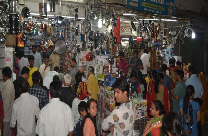 Dhanteras : बाजार रहे गुलजार, जमकर धन बरसा