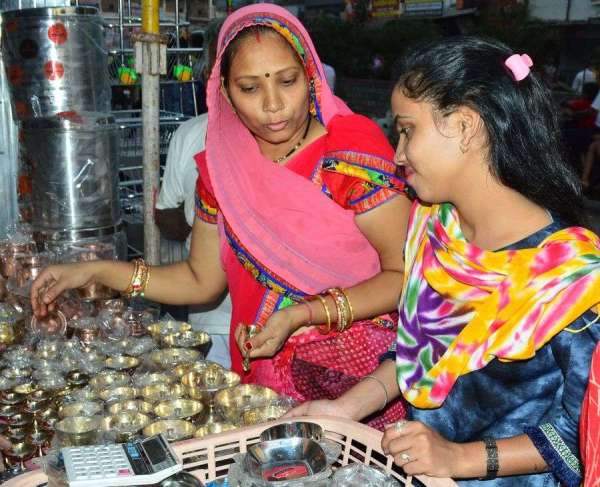 धनत्रयोदशी पर 300 करोड़ का कारोबार