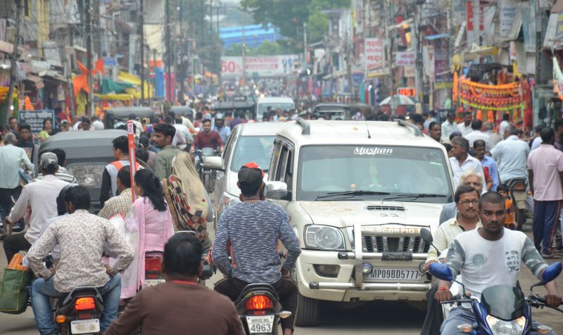Market traffic system changed on Deepawali festival in khandwa