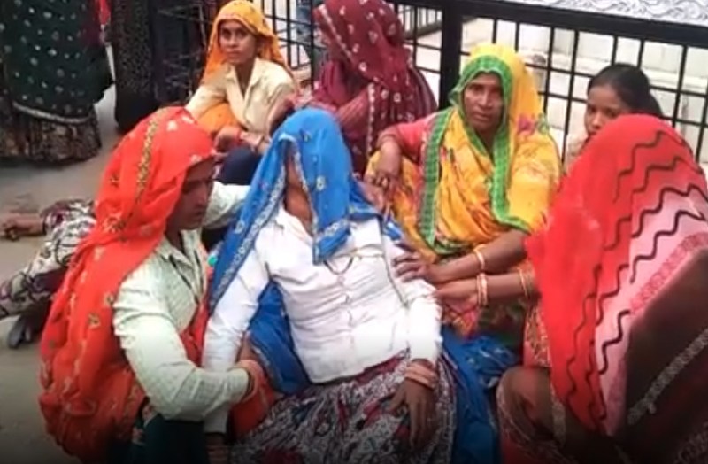 road accident on Bhai Dooj, bike accident 2 killed in karauli