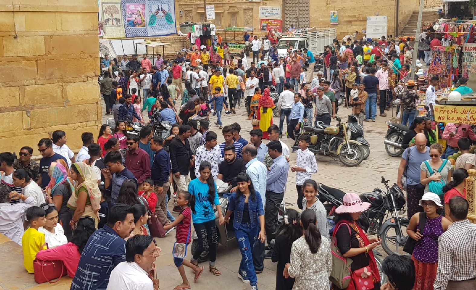 Gujarati tourists start arriving in a big way in jaisalmer