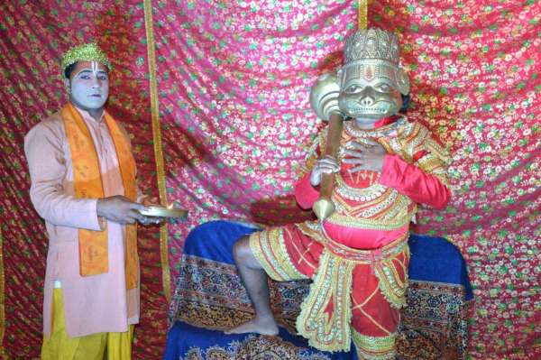 राम वनवास प्रसंग पर मंचन, देखें फोटो में