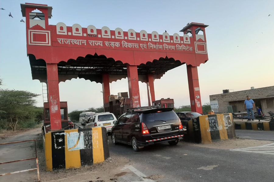 bjp protest on toll tax order issued by congress led government