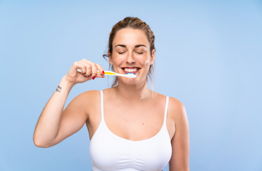 Gum health: रंग से पता चलती है मसूड़ों की सेहत
