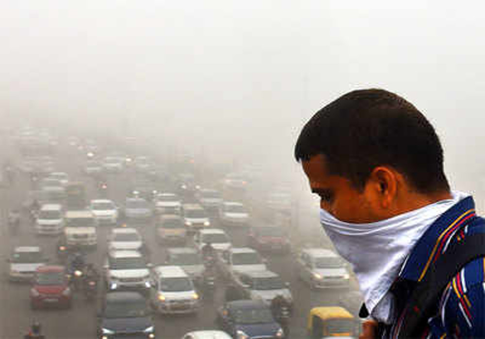 हर तरफ फैला जहरीली हवा का कहर, प्रदूषण बना आफत, अब तक 5724 लोग हुए बीमार