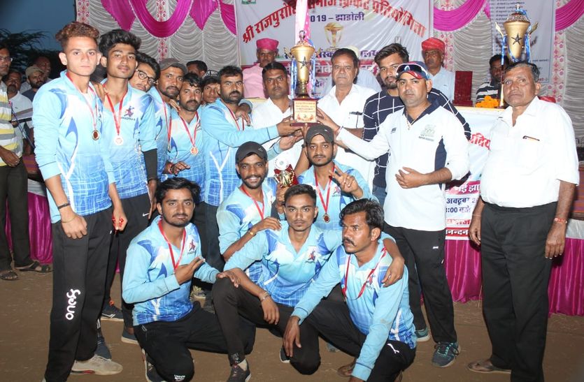 राजपुरोहित समाज की क्रिकेट प्रतियोगिता का समापन: ओर को खिताब, झाडोली उप विजेता
