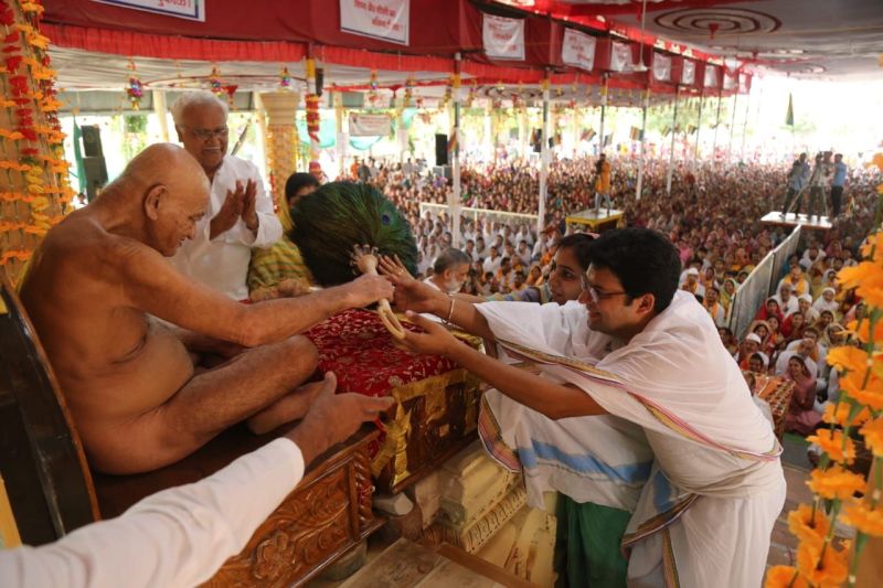 acharya shri vidyasagar maharaj