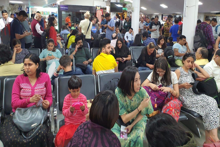flights delayed due to smog and air pollution in Delhi and NCR