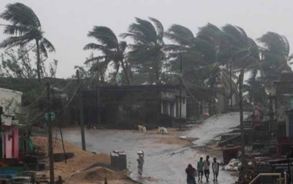 हिंद महासागर में सक्रिय हो रहा चक्रवात बुलबुल, इन इलाकों में फिर हो सकती है बारिश, अगर ऐसा हुआ तो....