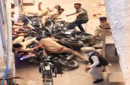 ajmer news : बाइक पर आए पुलिसकर्मियों को गिरा कर भागे अभिनेता कमल हासन