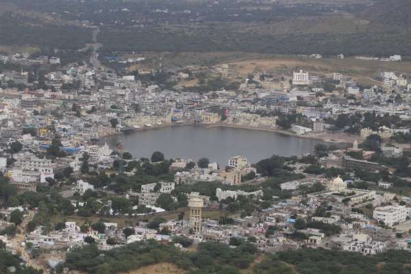 ये है पुष्कर की खूबसूरती, यूं दिखता है पौराणिक कालीन सरोवर