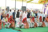 अलवर: सर्वजातीय विवाह सम्मेलन में एक-दूसरे के हुए 140 जोड़े, CM गहलोत व उप मुख्यमंत्री पायलट भी हुए शामिल