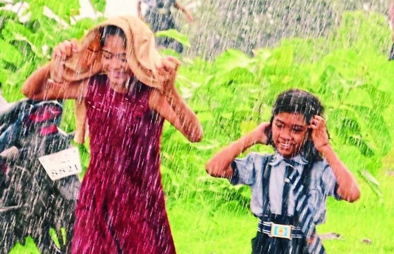 ‘महा’ का असर, तेज हवा के साथ दो घंटे तक जोरदार बारिश, किसानों को सताने लगी ये चिंता