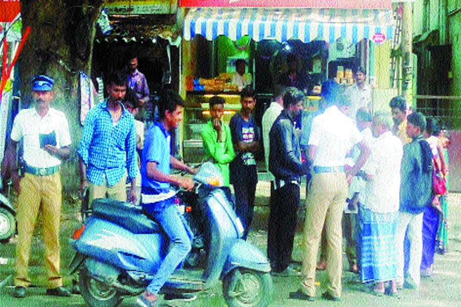 Police made challans of vehicles