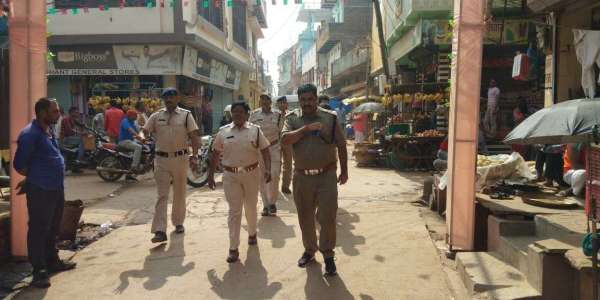 राम मंदिर का फैसला आने के बाद सतना शहर में सड़क पर उतरे कलेक्टर-एसपी, देखें तस्वीरों में