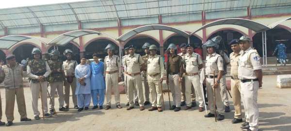 राम मंदिर का फैसला आने के बाद सतना शहर में सड़क पर उतरे कलेक्टर-एसपी, देखें तस्वीरों में