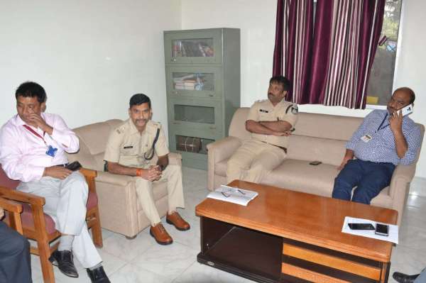 राम मंदिर का फैसला आने के बाद सतना शहर में सड़क पर उतरे कलेक्टर-एसपी, देखें तस्वीरों में