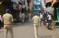 Instructions to remove sheds from temple shops, shopkeepers protest