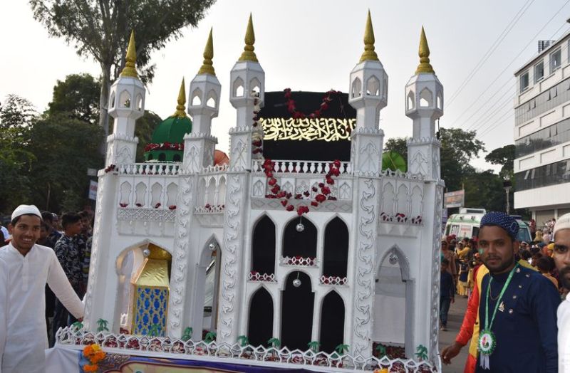 Performance of tableaux in Baravafat prom in bhilwara